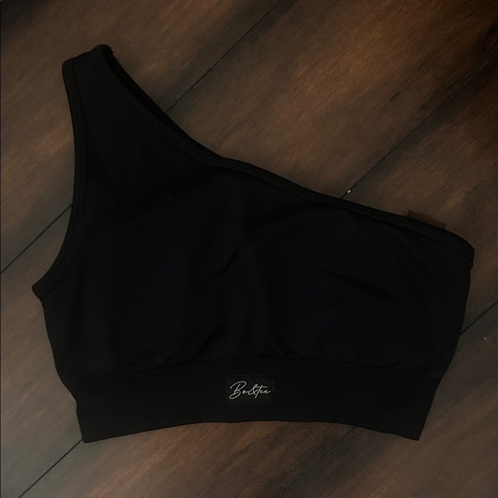 Bo & Tee Black One Shoulder Sports Bra Top Size Small